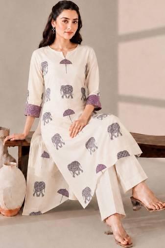 Women Ethnic Motifs Printed Regular Kurta with Trousers