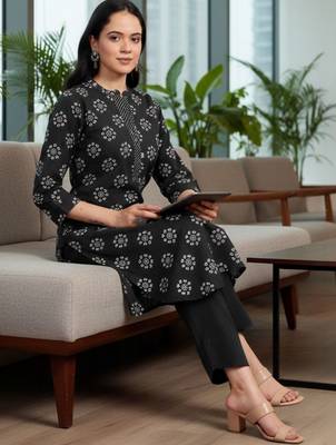 Women Ethnic Motifs Printed Regular Kurta with Trousers 5