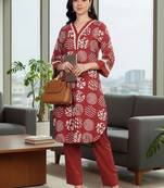 Women Printed Regular Thread Work Kurta with Trousers