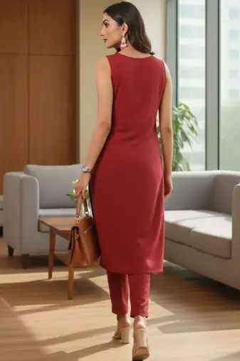 Women Regular Kurta with Trousers