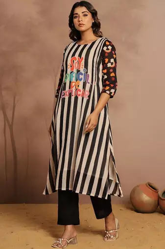 Women Printed Regular Kurta with Trousers