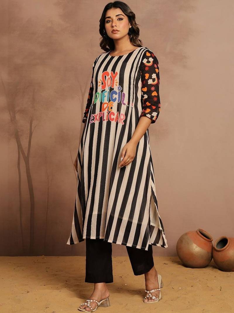 Women Printed Regular Kurta with Trousers