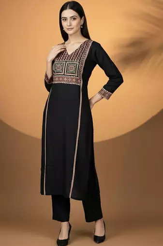 Women Ethnic Motifs Embroidered Regular Thread Work Kurta with Trousers & With Dupatta