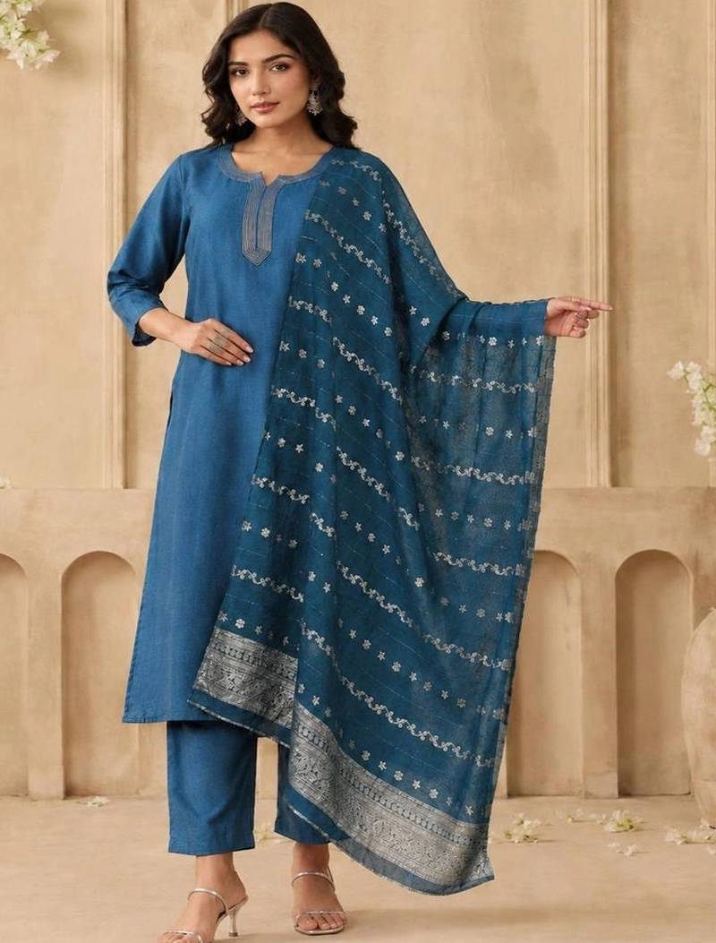 Women Ethnic Motifs Regular Thread Work Kurta with Trousers & With Dupatta