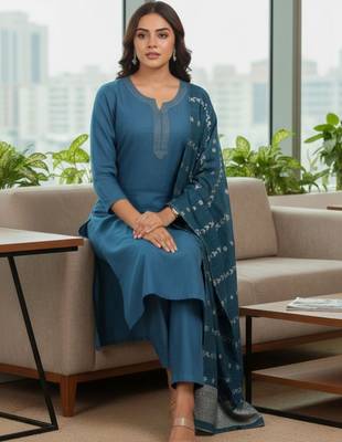 Women Ethnic Motifs Regular Thread Work Kurta with Trousers & With Dupatta 2