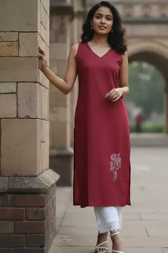 Women Ethnic Motifs Embroidered Regular Thread Work Kurta with Trousers