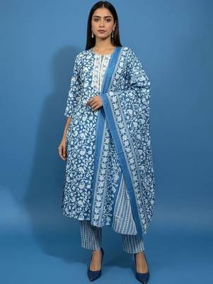 Women Ethnic Motifs Printed Regular Thread Work Kurta with Trousers & With Dupatta 7
