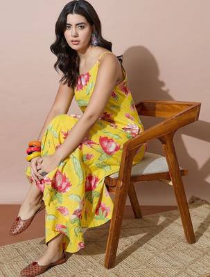 Women Floral Printed Regular Kurta with Palazzos 7