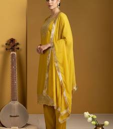 Women Ethnic Motifs Embroidered Regular Thread Work Kurta with Palazzos & With Dupatta