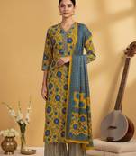 Women Floral Printed Regular Kurta with Palazzos & With Dupatta
