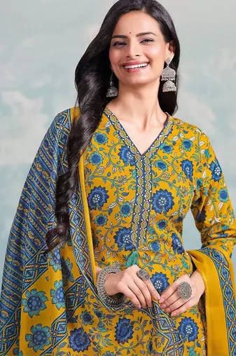 Women Floral Printed Regular Kurta with Palazzos & With Dupatta