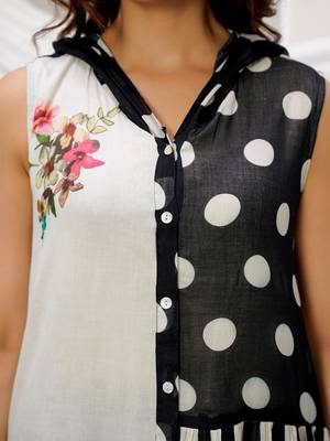 Women Floral Printed Regular Kurta with Trousers & With Dupatta 5
