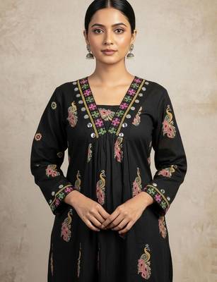 Women Ethnic Motifs Printed Regular Mirror Work Pure Cotton Kurta with Trousers & With Dupatta 3