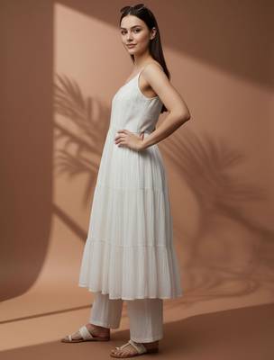 Women Tiered Kurti with Trousers 3