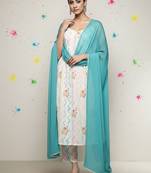 Women Ethnic Motifs Printed Regular Kurta with Trousers & With Dupatta