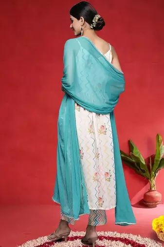 Women Ethnic Motifs Printed Regular Kurta with Trousers & With Dupatta