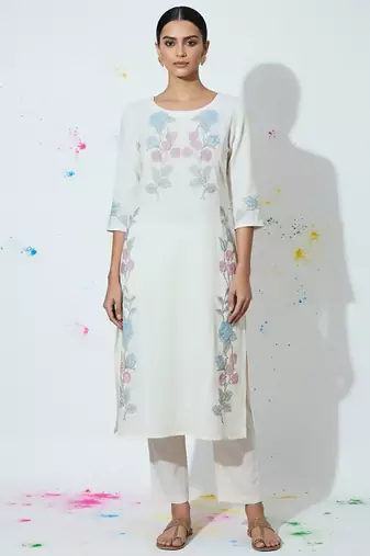 Women Floral Embroidered Regular Thread Work Kurta with Trousers