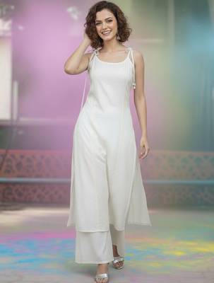Women Regular Kurta with Palazzos & With Dupatta 4