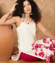 Women Floral Printed Regular Kurta with Trousers