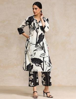 Women Floral Printed Regular Pure Cotton Kurta with Trousers 2