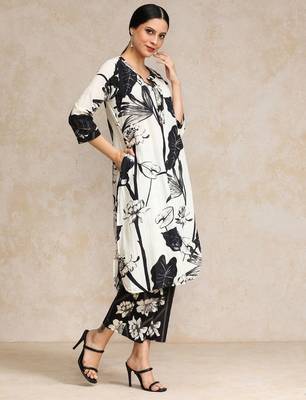 Women Floral Printed Regular Pure Cotton Kurta with Trousers 4