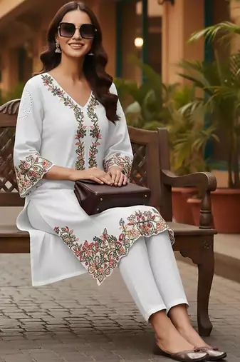 Women Ethnic Motifs Embroidered Regular Thread Work Pure Cotton Kurta with Trousers