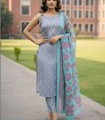 Women Ethnic Motifs Printed Regular Kurta with Trousers & With Dupatta
