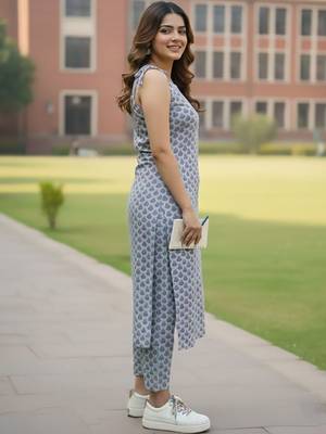 Women Ethnic Motifs Printed Regular Kurta with Trousers & With Dupatta 6