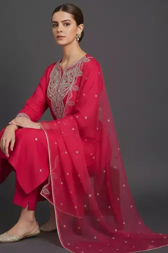Women Ethnic Motifs Embroidered Regular Thread Work Kurta with Trousers & With Dupatta