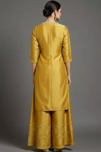 Women Ethnic Motifs Embroidered Regular Thread Work Silk Crepe Kurta with Palazzos & With Dupatta