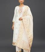 Women Ethnic Motifs Embroidered Regular Thread Work Kurta with Trousers & With Dupatta