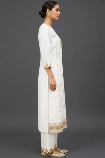 Women Ethnic Motifs Embroidered Regular Thread Work Kurta with Trousers & With Dupatta