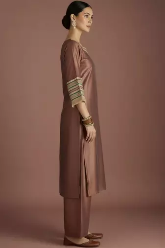 Women Regular Thread Work Kurta with Palazzos & With Dupatta