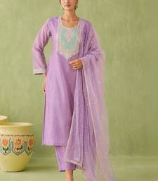 Women Ethnic Motifs Regular Kurta with Trousers & With Dupatta