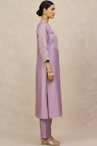 Women Ethnic Motifs Regular Kurta with Trousers & With Dupatta