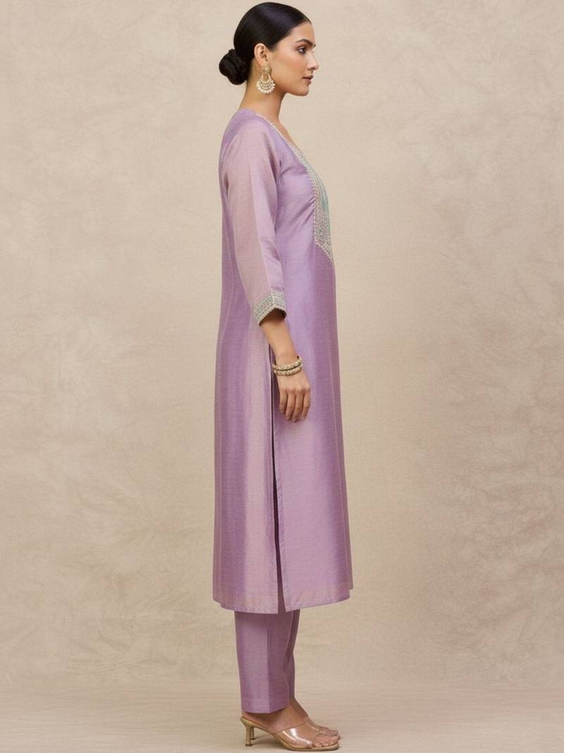 Women Ethnic Motifs Regular Kurta with Trousers & With Dupatta