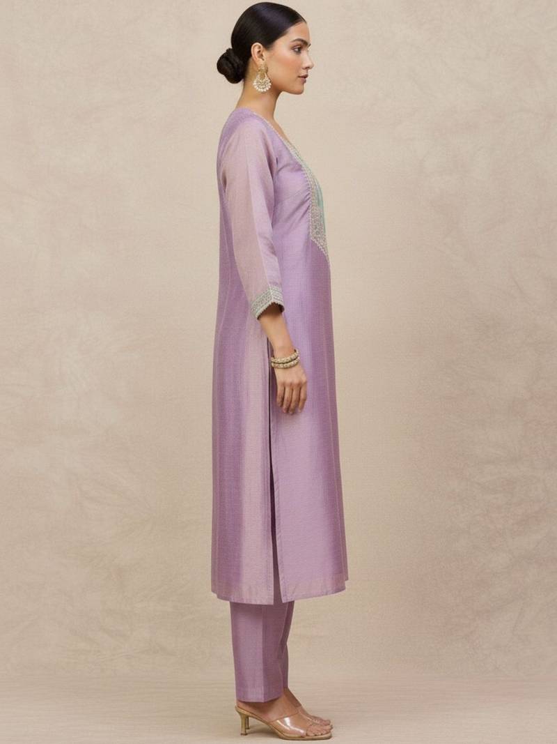Women Ethnic Motifs Regular Kurta with Trousers & With Dupatta