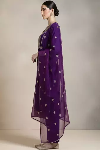 Women Ethnic Motifs Embroidered Regular Thread Work Kurta with Trousers & With Dupatta