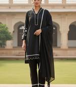 Women Regular Thread Work Kurta with Trousers & With Dupatta