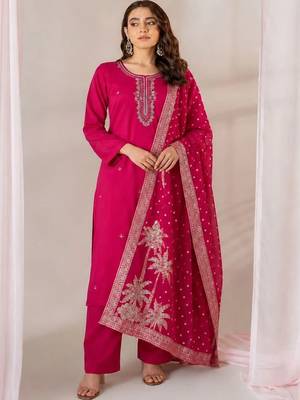 Women Ethnic Motifs Embroidered Regular Thread Work Kurta with Trousers & With Dupatta 1