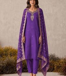 Women Ethnic Motifs Embroidered Regular Beads and Stones Kurta with Trousers & With Dupatta