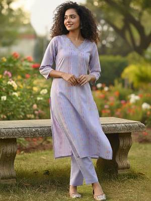 Women Ethnic Motifs Printed Regular Mirror Work Kurta with Trousers 1