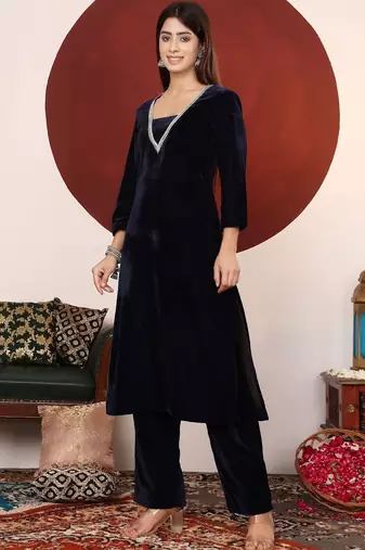 Women Regular Gotta Patti Velvet Kurta with Trousers