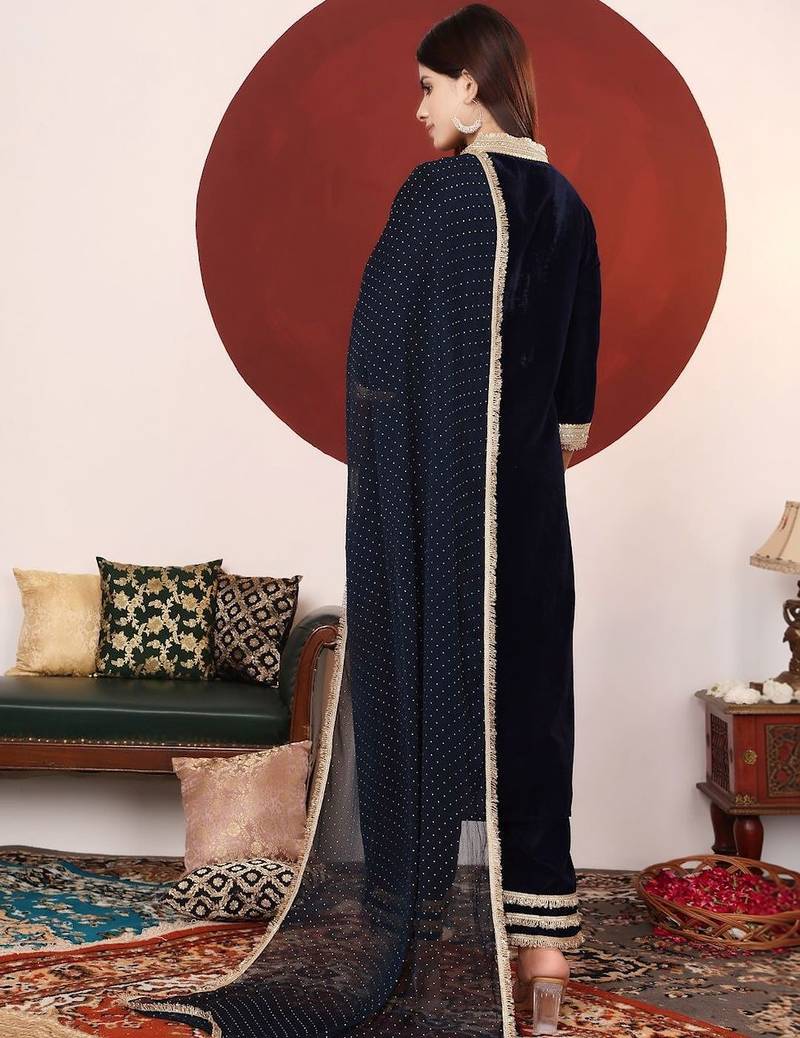 Women Regular Sequinned Velvet Kurta with Trousers & With Dupatta