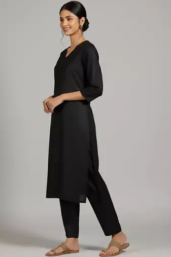 Women Ethnic Motifs Regular Kurta with Trousers & With Dupatta