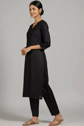 Women Ethnic Motifs Regular Kurta with Trousers & With Dupatta