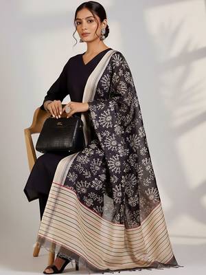 Women Ethnic Motifs Regular Kurta with Trousers & With Dupatta 6