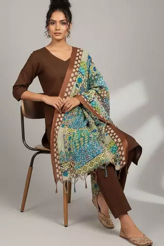 Women Ethnic Motifs Regular Kurta with Trousers & With Dupatta