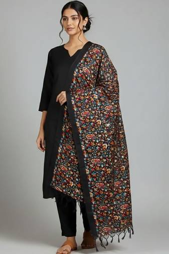 Women Floral Regular Kurta with Trousers & With Dupatta