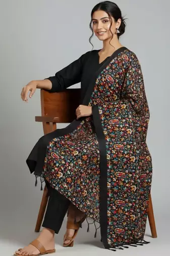 Women Floral Regular Kurta with Trousers & With Dupatta
